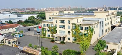 Ningbo Yolanda Spray Co., Ltd. производственная линия производителя