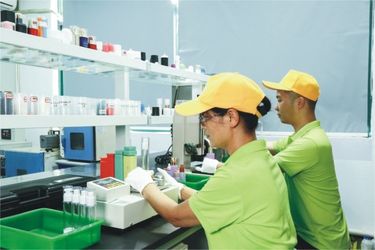 Ningbo Yolanda Spray Co., Ltd. производственная линия производителя