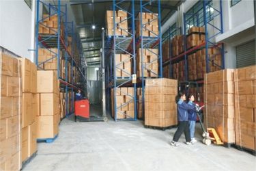 Ningbo Yolanda Spray Co., Ltd. производственная линия производителя