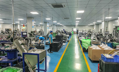 Ningbo Yolanda Spray Co., Ltd. производственная линия производителя